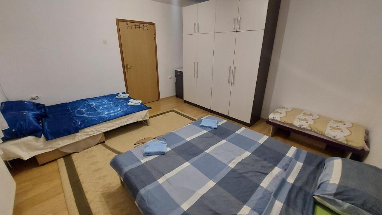 Mini Hill Apartment ซาราเยโว ภายนอก รูปภาพ
