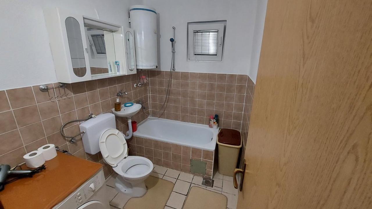 Mini Hill Apartment ซาราเยโว ภายนอก รูปภาพ
